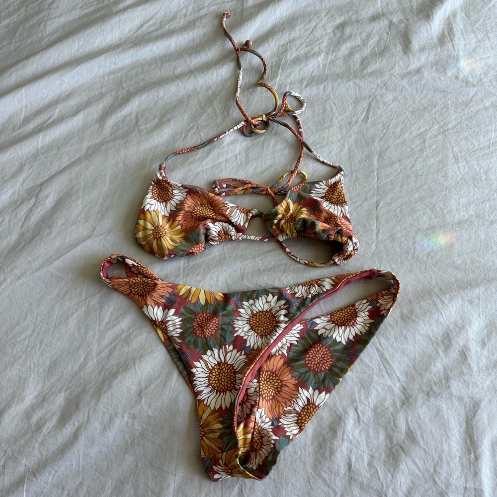 O'Neill Floral Bikini - Brown, White, Yellow